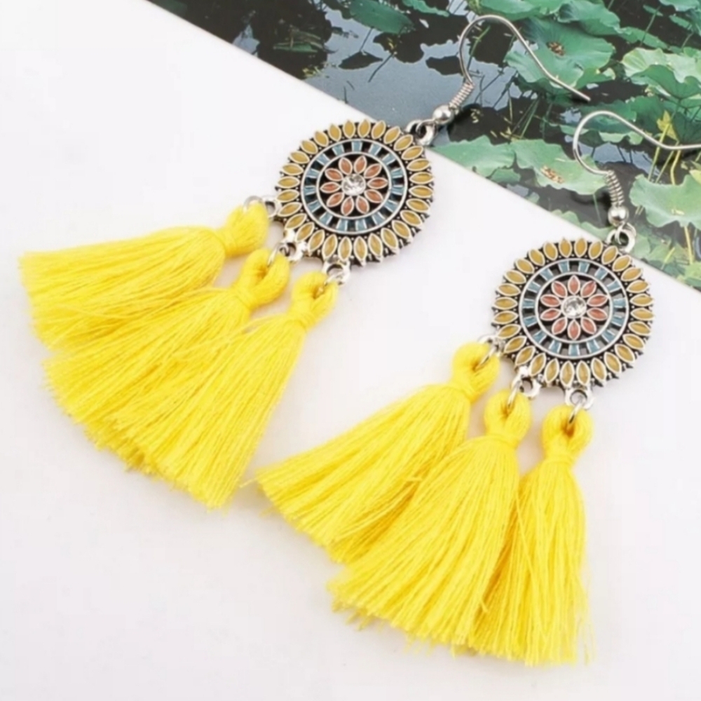 2/$40 NEW Barbiecore Yellow Western‎ Tribal Tassel Dangling Earrings (#1,046)